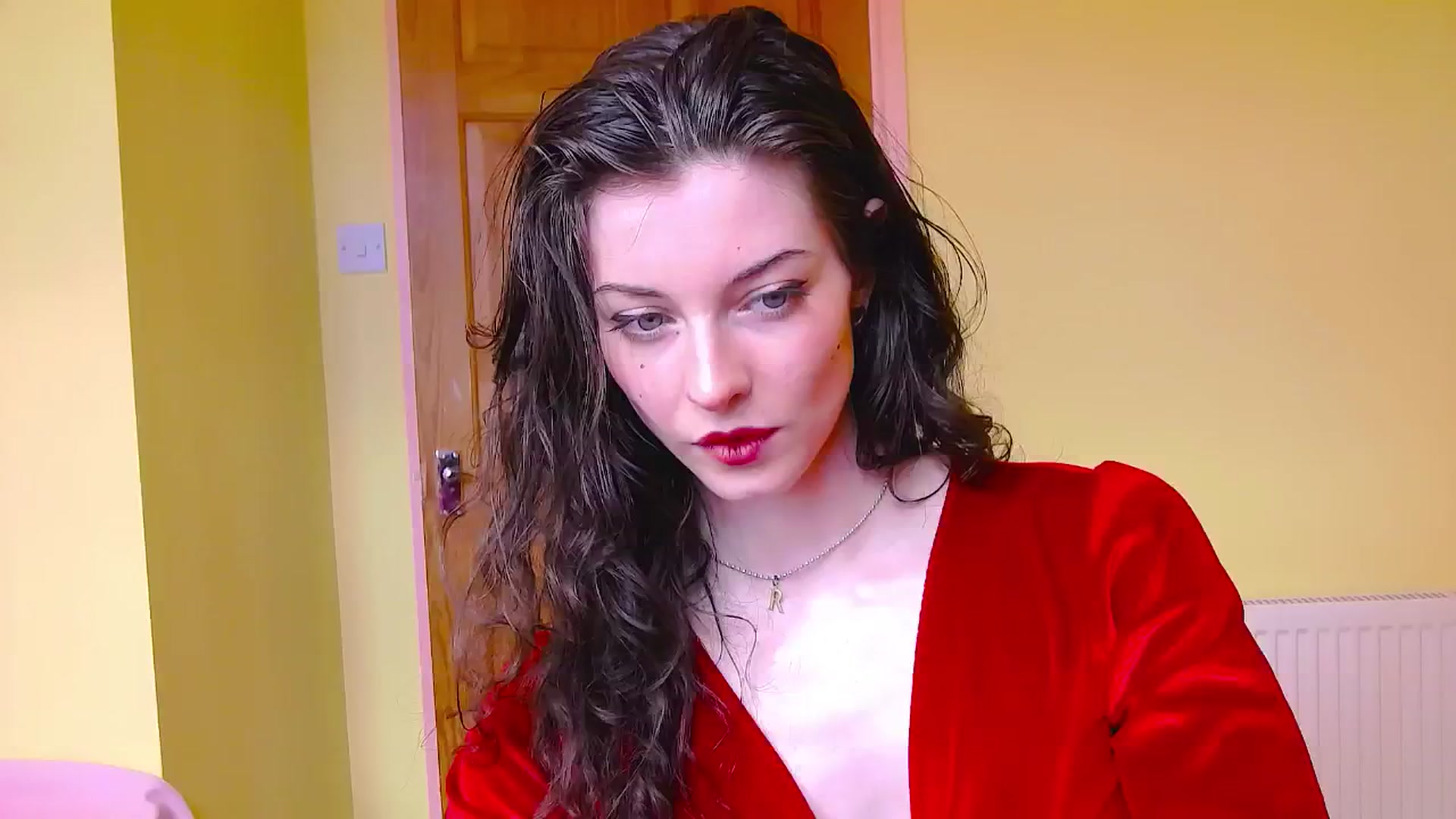 Gallery image thumbnail from viola__'s myfreecams stream on, 05/16/2024, 14:13 image 17 of 20