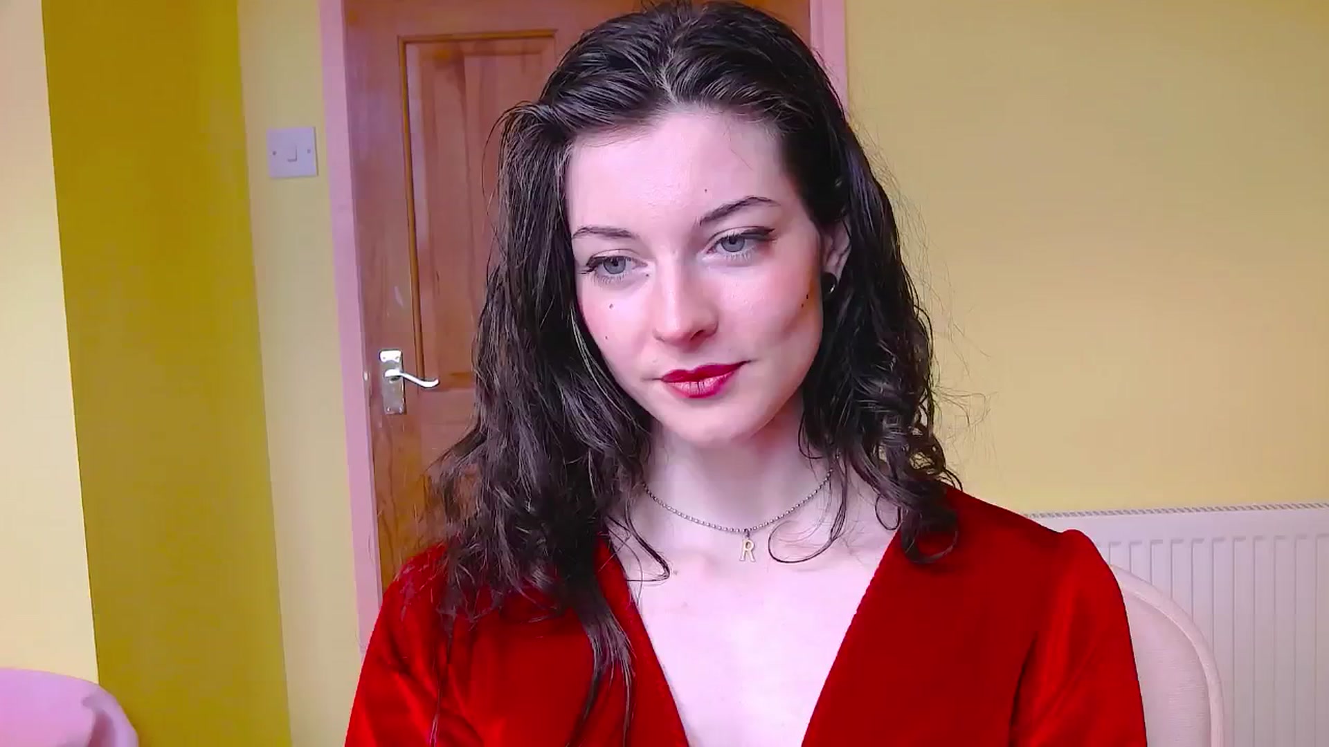Gallery image thumbnail from viola__'s myfreecams stream on, 05/16/2024, 14:37 image 12 of 20