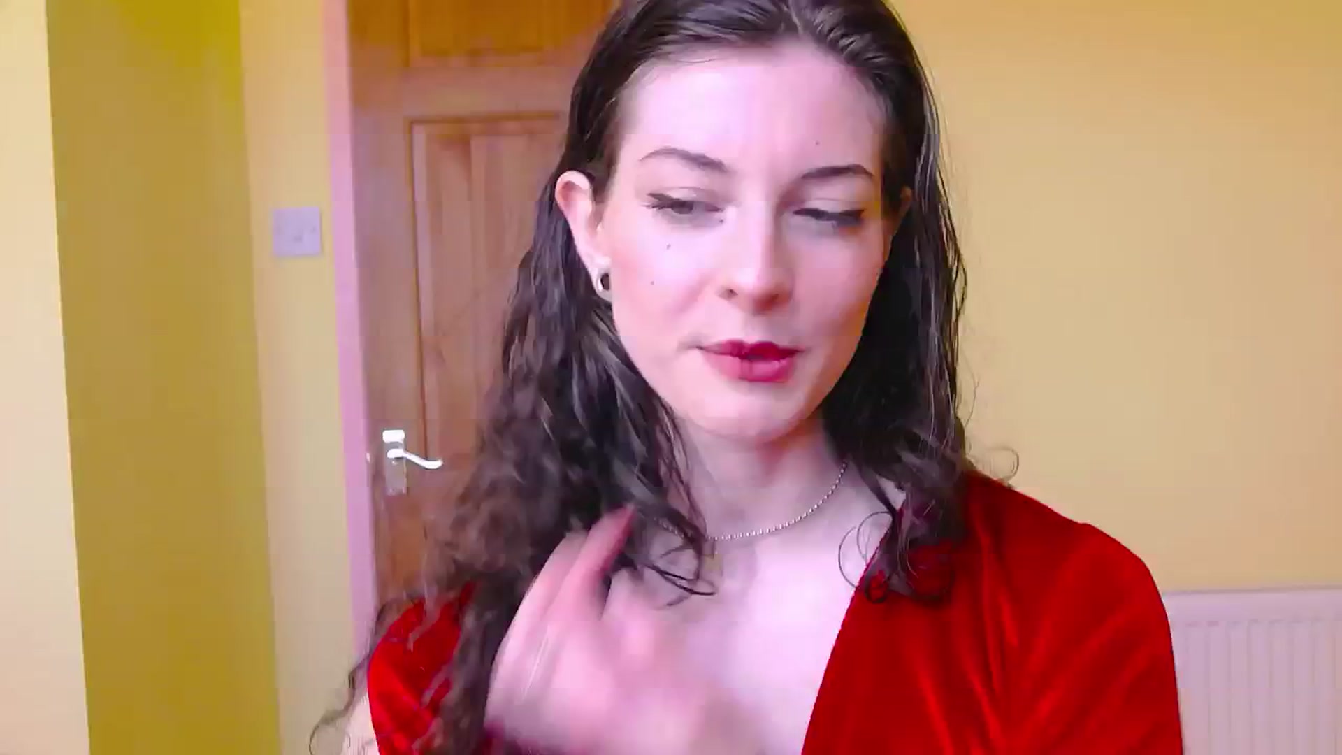 Gallery image thumbnail from viola__'s myfreecams stream on, 05/16/2024, 15:33 image 11 of 20