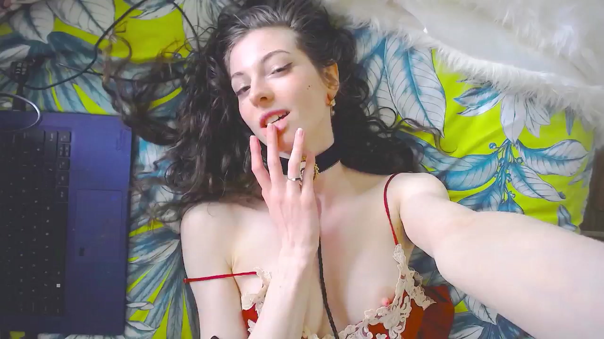 Gallery image thumbnail from viola__'s myfreecams stream on, 05/21/2024, 15:31 image 19 of 20