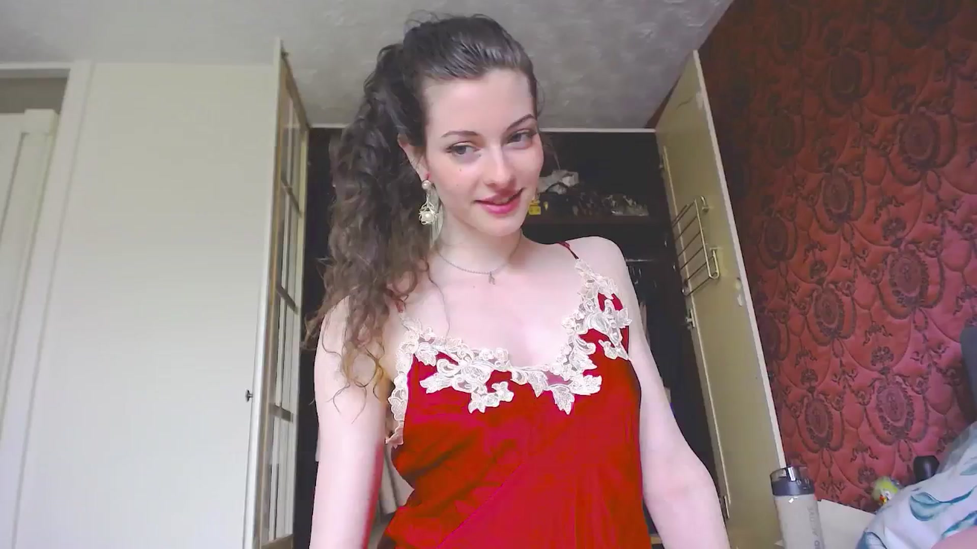 Gallery image thumbnail from viola__'s myfreecams stream on, 05/21/2024, 15:31 image 8 of 20