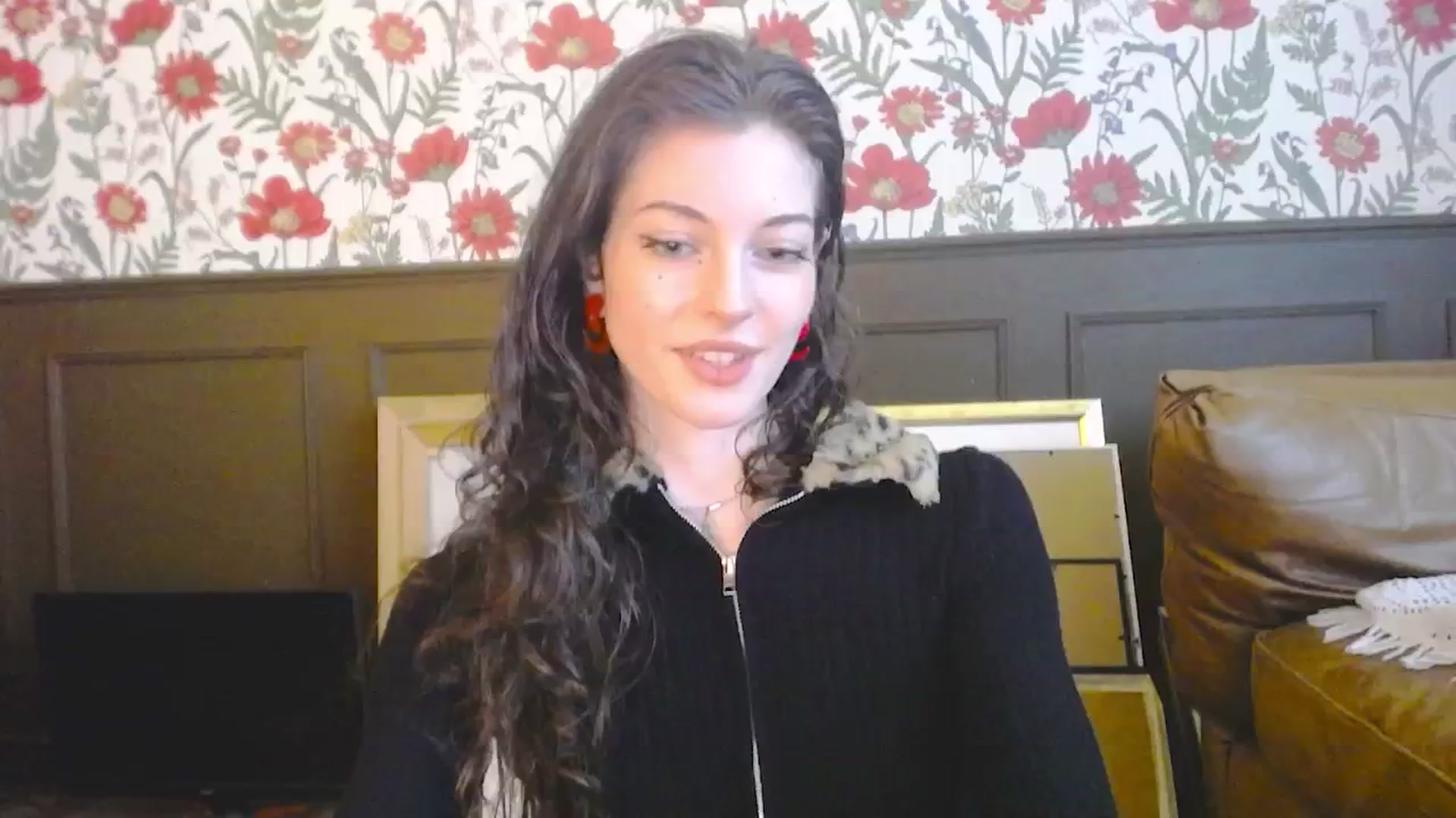 Gallery image thumbnail from viola__'s myfreecams stream on, 05/28/2024, 16:17 image 10 of 20