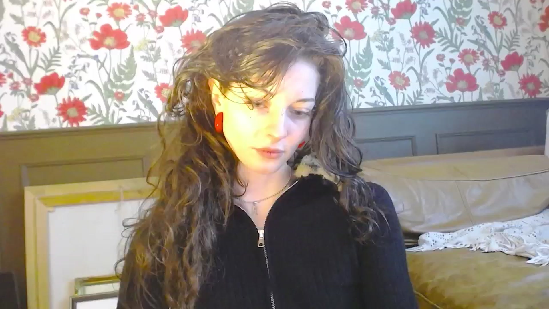 Gallery image thumbnail from viola__'s myfreecams stream on, 05/28/2024, 16:50 image 19 of 20