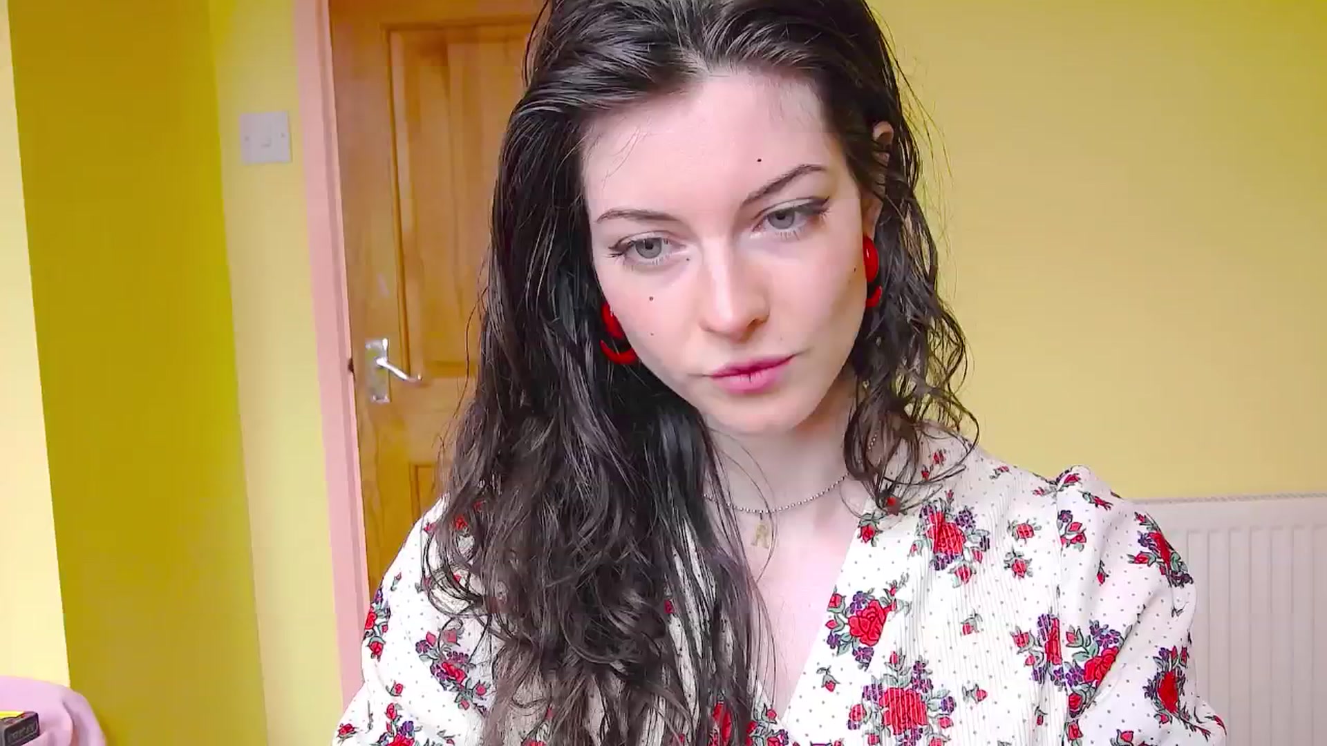 Gallery image thumbnail from viola__'s myfreecams stream on, 05/30/2024, 12:57 image 9 of 20