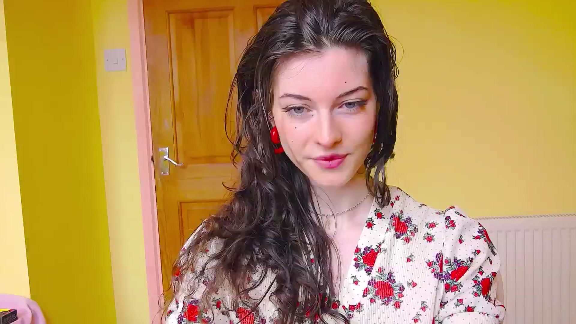 Gallery image thumbnail from viola__'s myfreecams stream on, 05/30/2024, 12:57 image 11 of 20