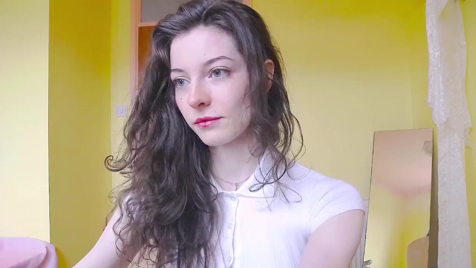 Gallery image thumbnail from viola__'s myfreecams stream on, 06/04/2024, 11:17 image 20 of 20