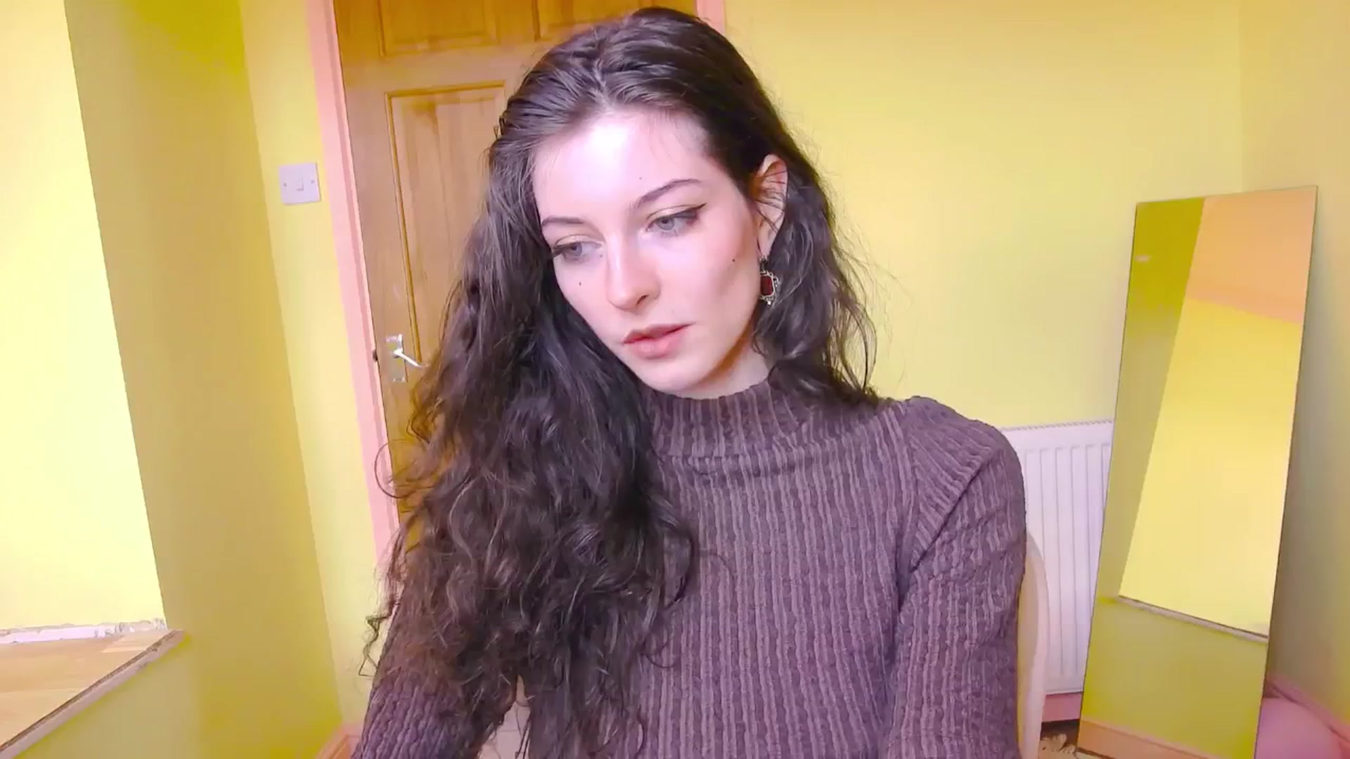 Gallery image thumbnail from viola__'s myfreecams stream on, 06/06/2024, 13:57 image 20 of 20