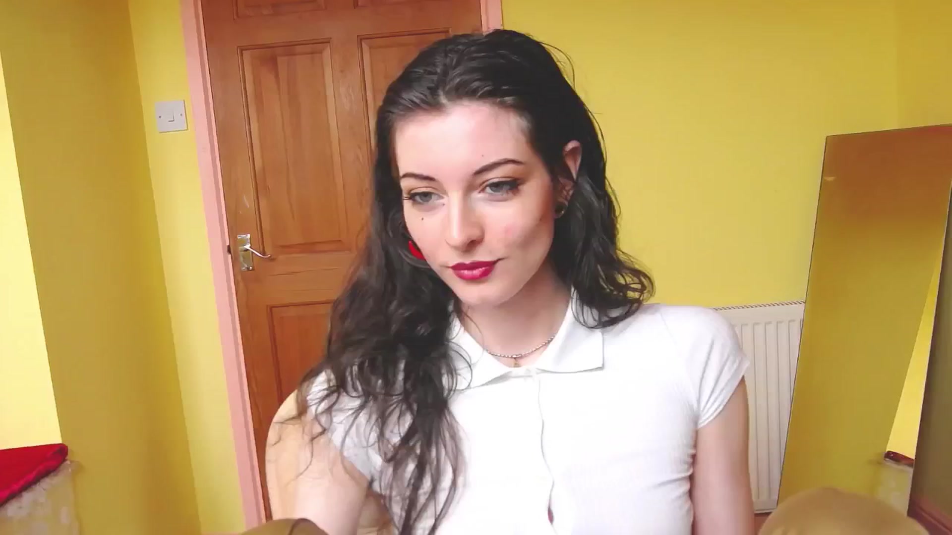 Gallery image thumbnail from viola__'s myfreecams stream on, 06/13/2024, 14:53 image 18 of 20