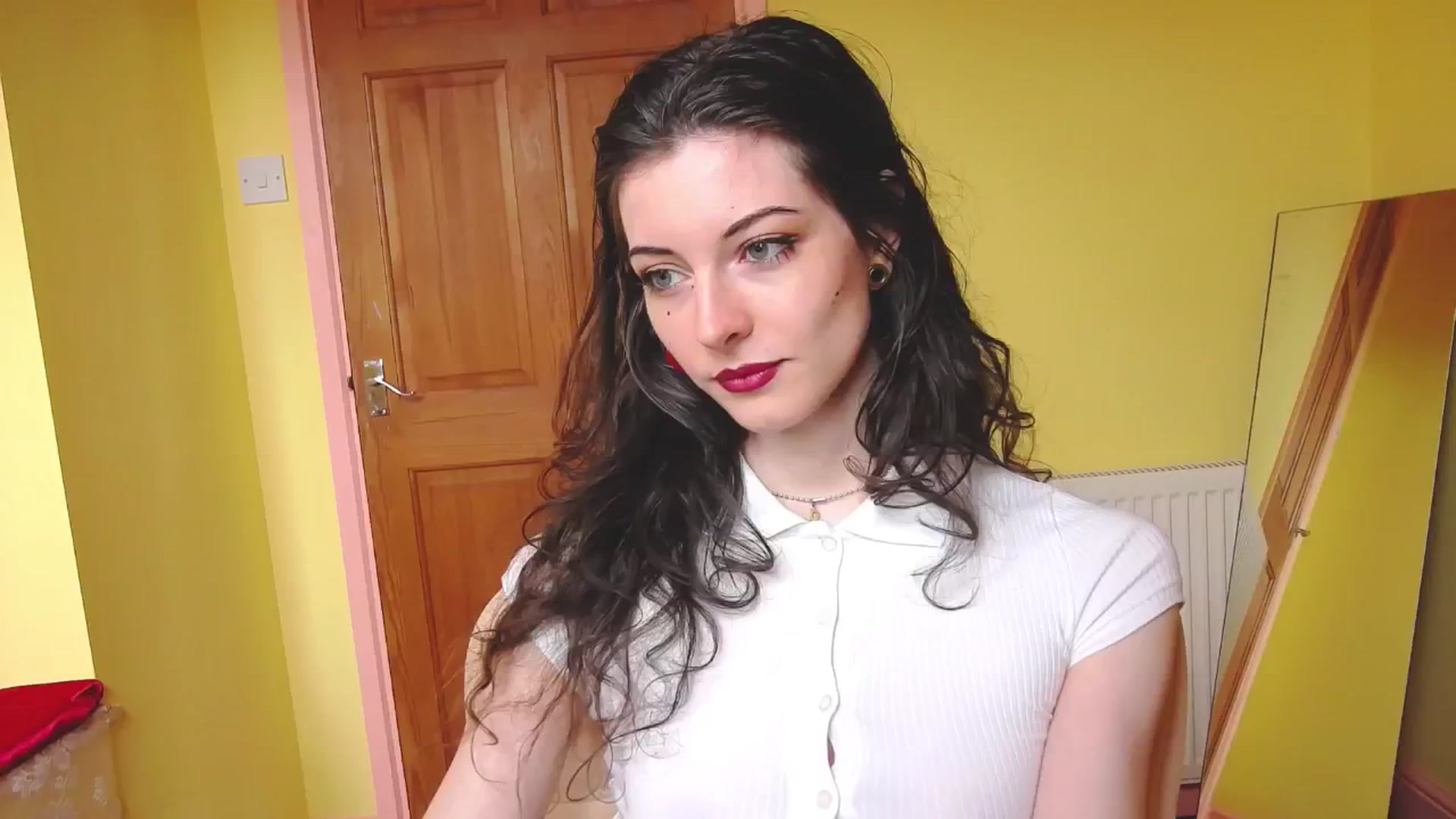 Gallery image thumbnail from viola__'s myfreecams stream on, 06/13/2024, 14:53 image 2 of 20