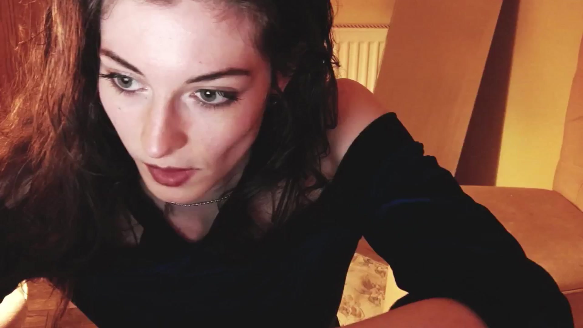 Gallery image thumbnail from viola__'s myfreecams stream on, 06/18/2024, 23:36 image 11 of 20