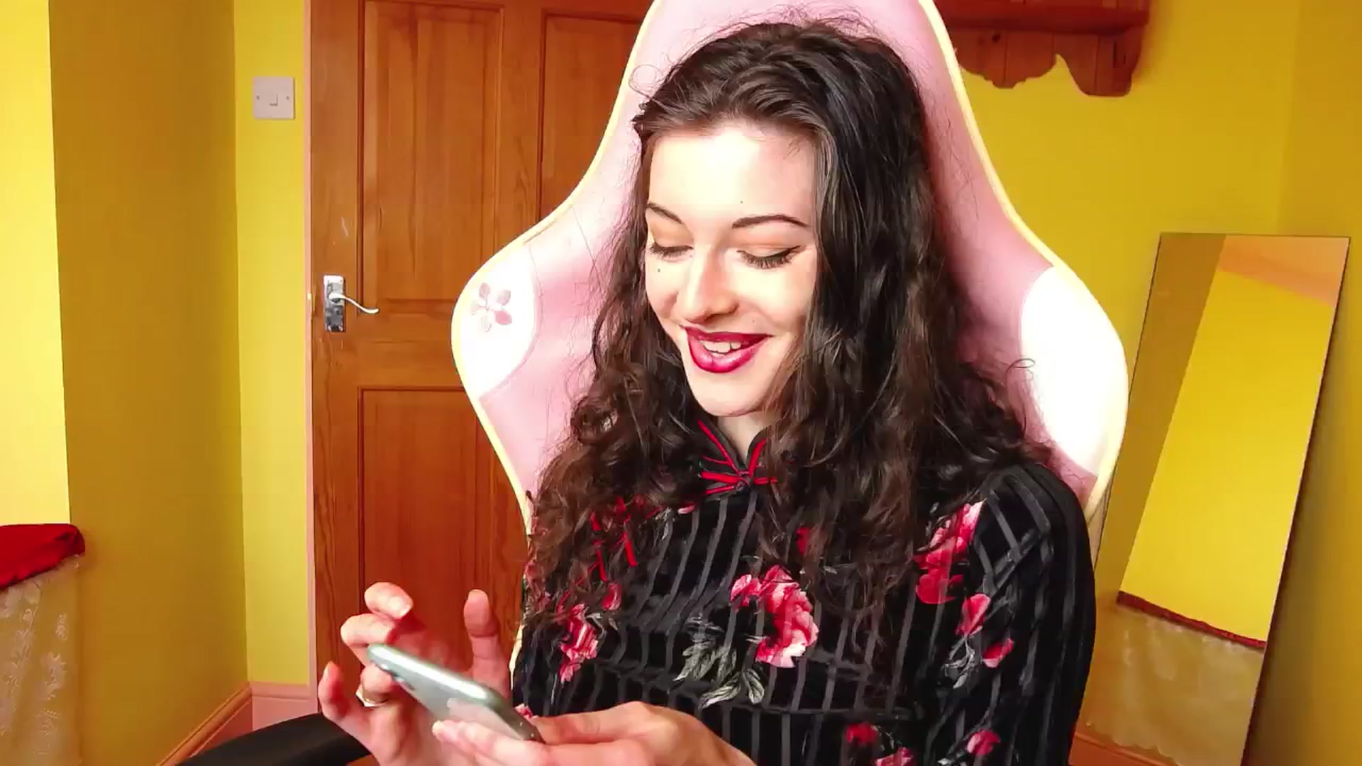 Gallery image thumbnail from viola__'s myfreecams stream on, 07/01/2024, 15:24 image 6 of 20