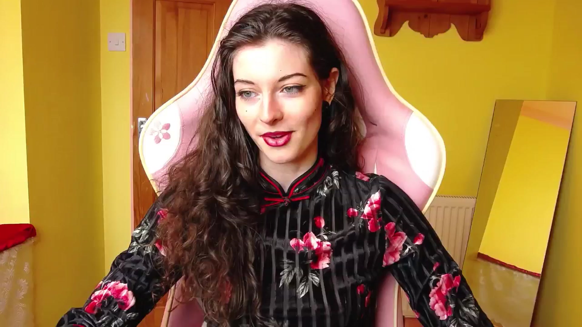 Gallery image thumbnail from viola__'s myfreecams stream on, 07/01/2024, 15:24 image 8 of 20