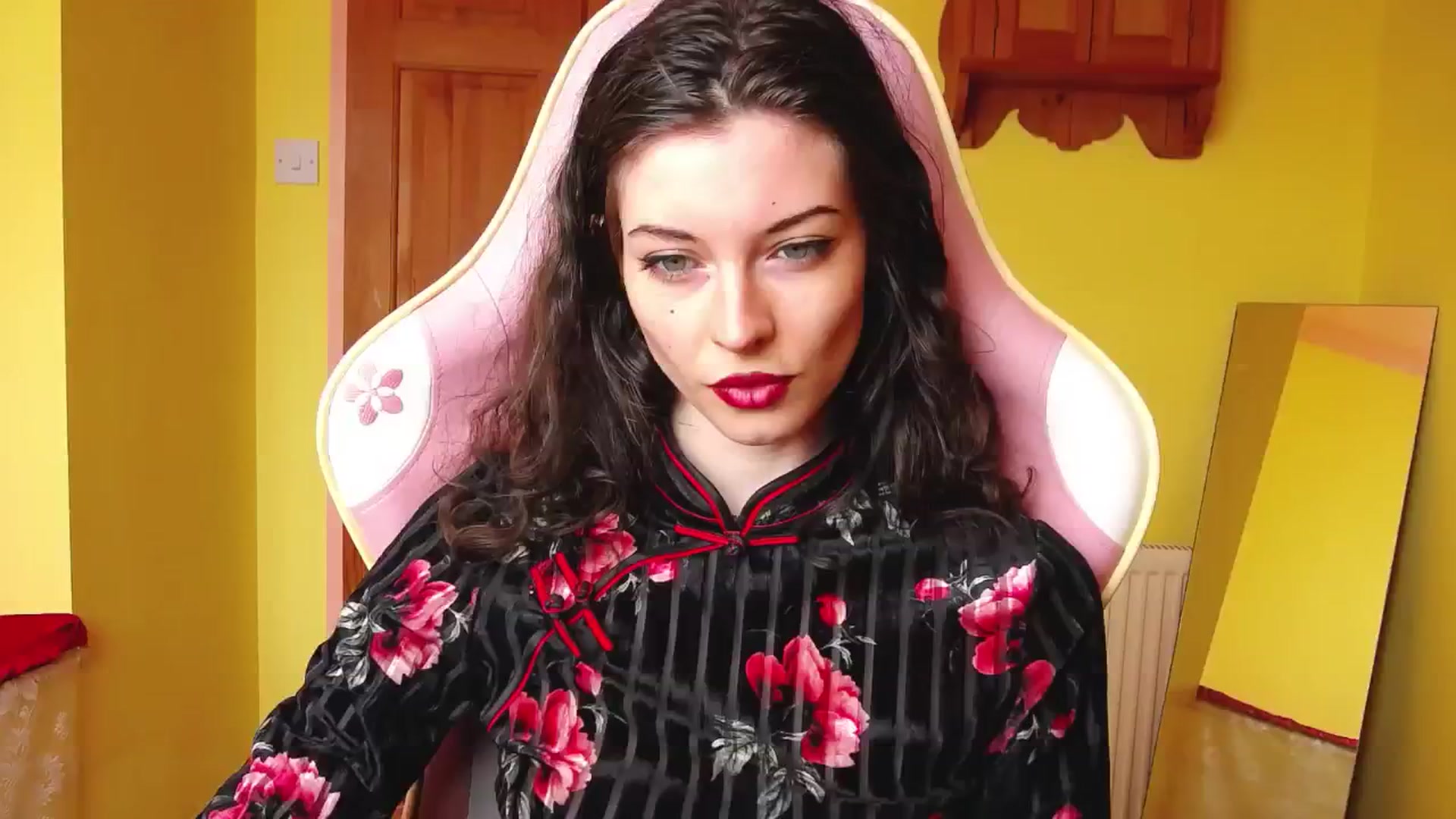 Gallery image thumbnail from viola__'s myfreecams stream on, 07/01/2024, 15:24 image 1 of 20