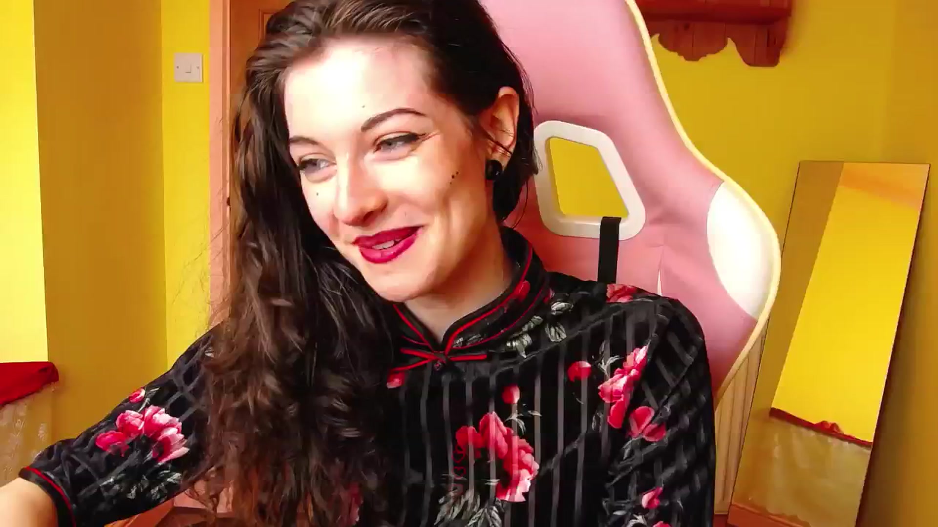 Gallery image thumbnail from viola__'s myfreecams stream on, 07/01/2024, 16:44 image 6 of 20