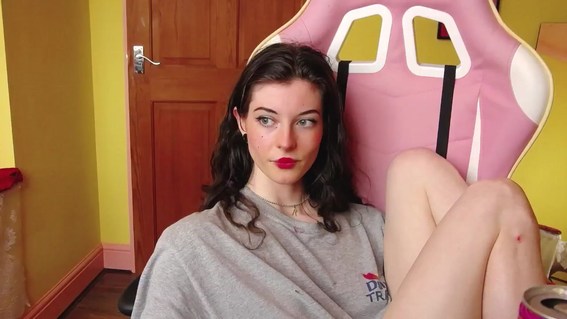 Gallery image thumbnail from viola__'s myfreecams stream on, 07/05/2024, 19:30 image 6 of 20