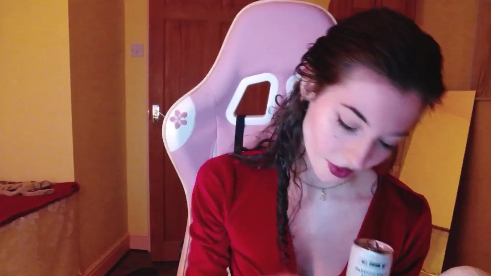 Gallery image thumbnail from viola__'s myfreecams stream on, 07/09/2024, 20:45 image 9 of 20