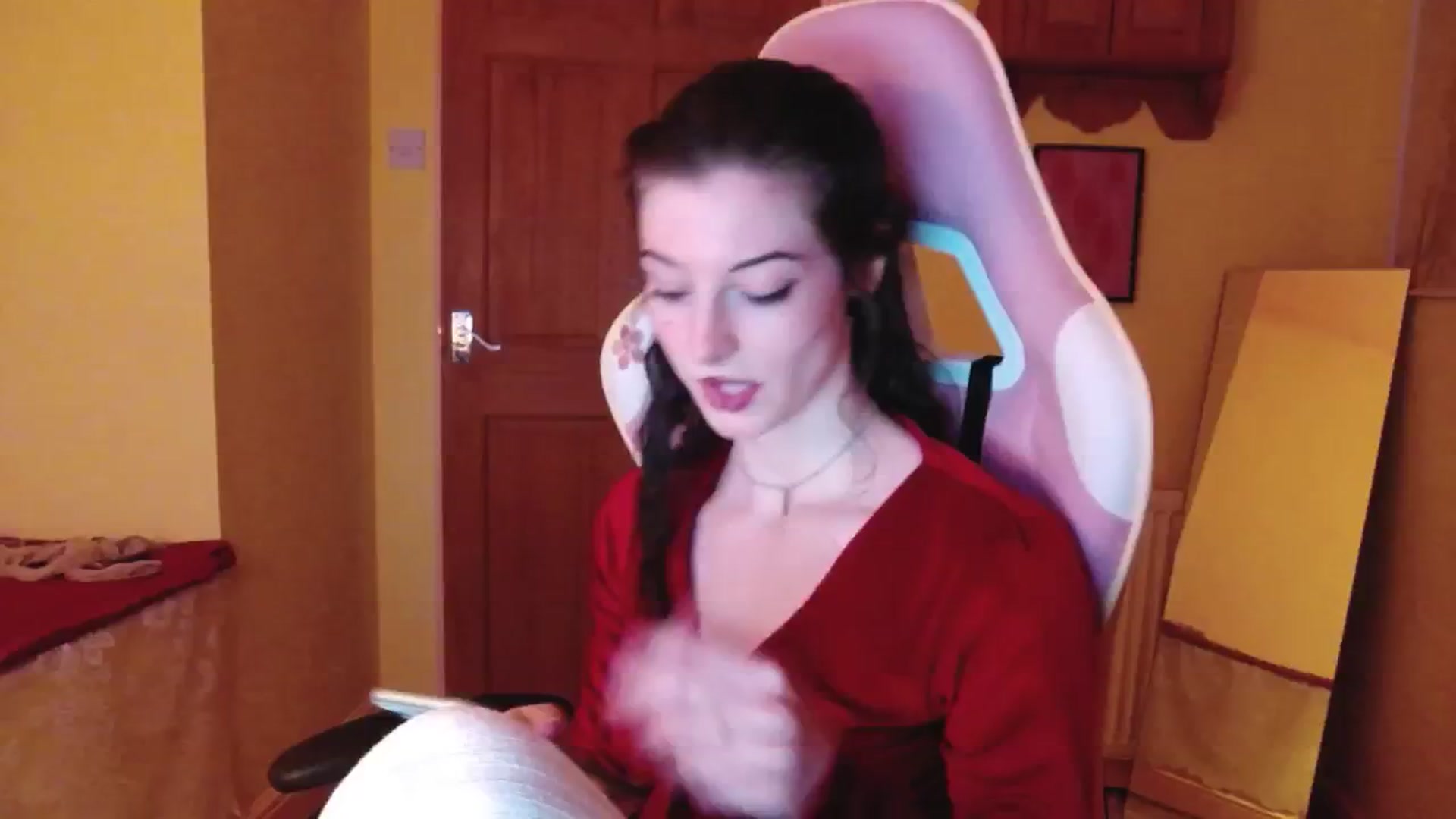 Gallery image thumbnail from viola__'s myfreecams stream on, 07/09/2024, 20:45 image 8 of 20
