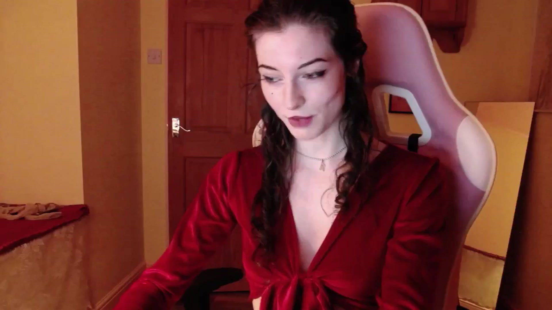 Gallery image thumbnail from viola__'s myfreecams stream on, 07/09/2024, 20:45 image 17 of 20