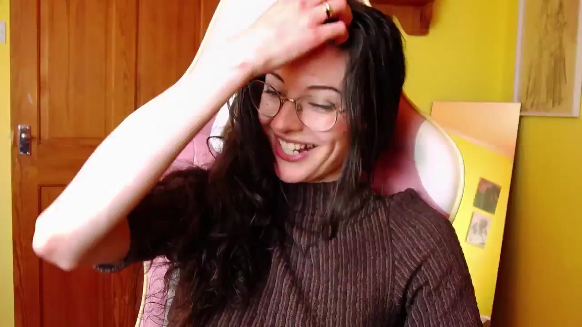 Gallery image thumbnail from viola__'s myfreecams stream on, 07/18/2024, 17:01 image 4 of 20