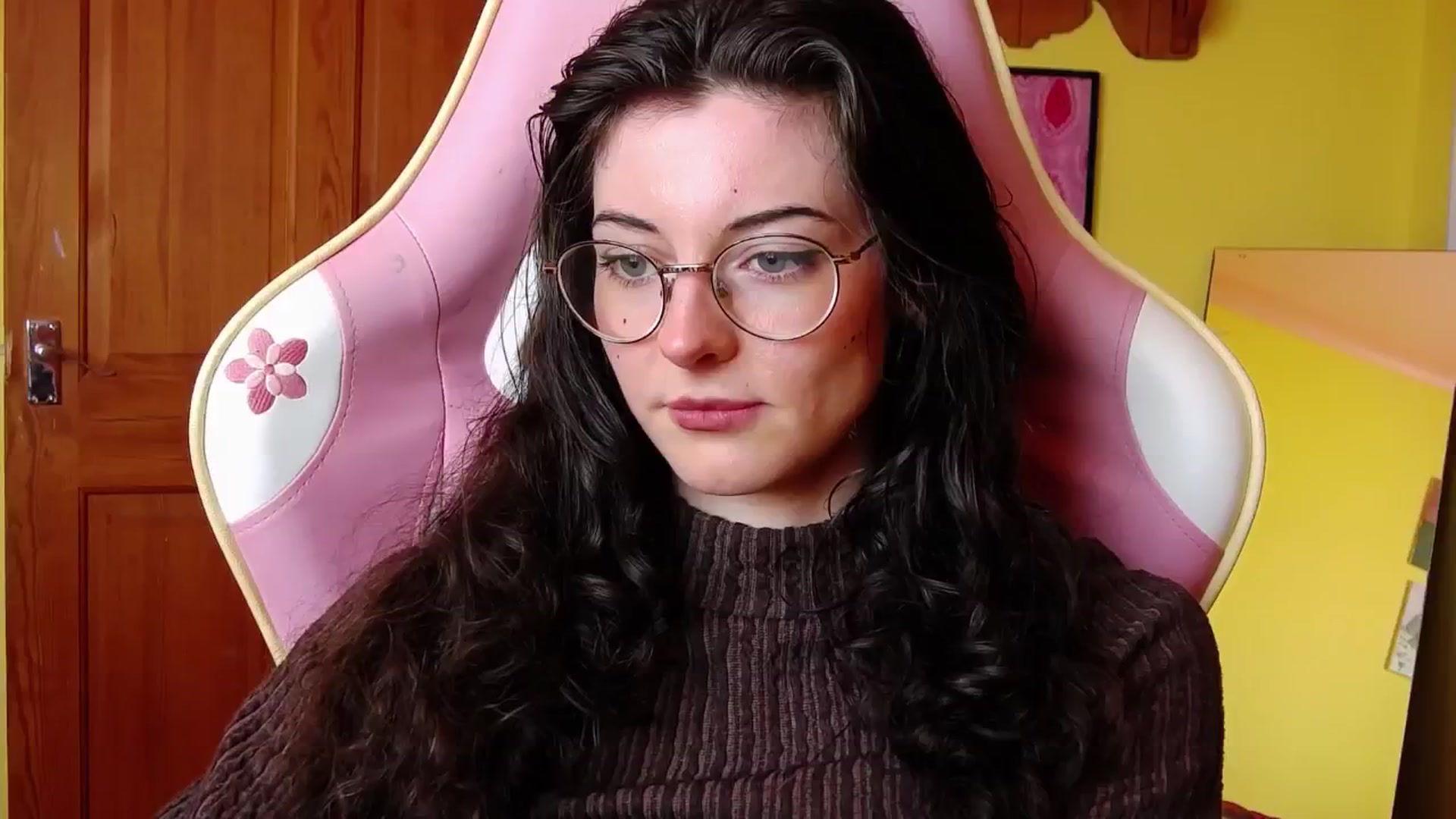 Gallery image thumbnail from viola__'s myfreecams stream on, 07/18/2024, 17:01 image 11 of 20