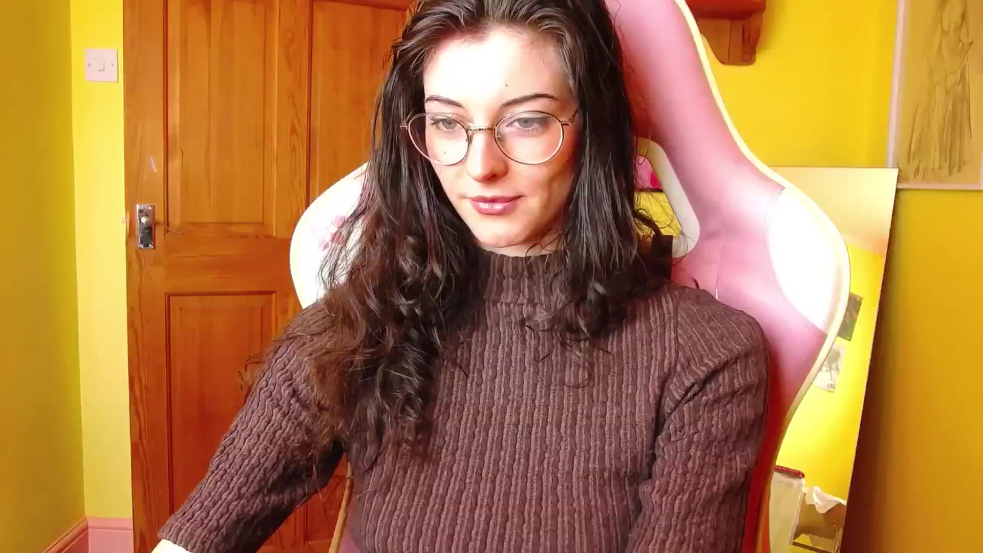 Gallery image thumbnail from viola__'s myfreecams stream on, 07/18/2024, 17:01 image 2 of 20