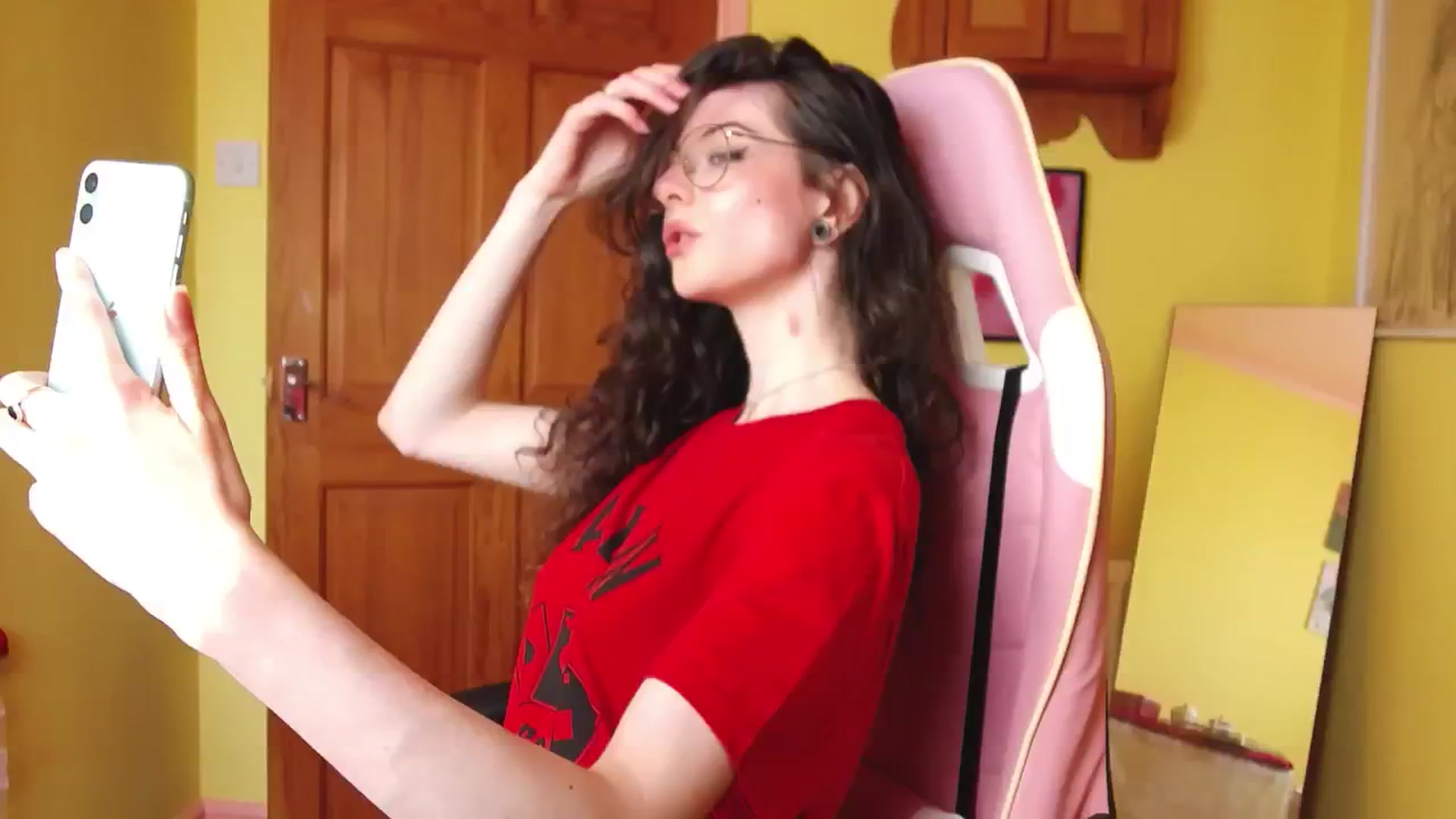 Gallery image thumbnail from viola__'s myfreecams stream on, 07/29/2024, 14:59 image 7 of 20