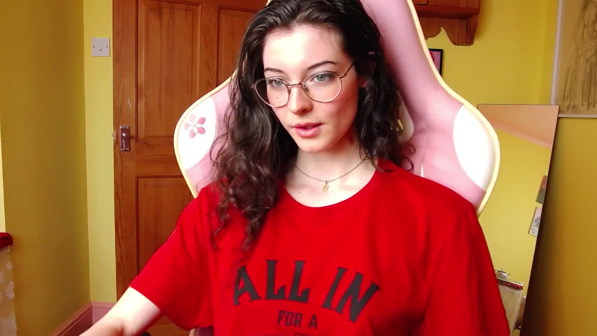 Gallery image thumbnail from viola__'s myfreecams stream on, 07/29/2024, 16:03 image 4 of 20