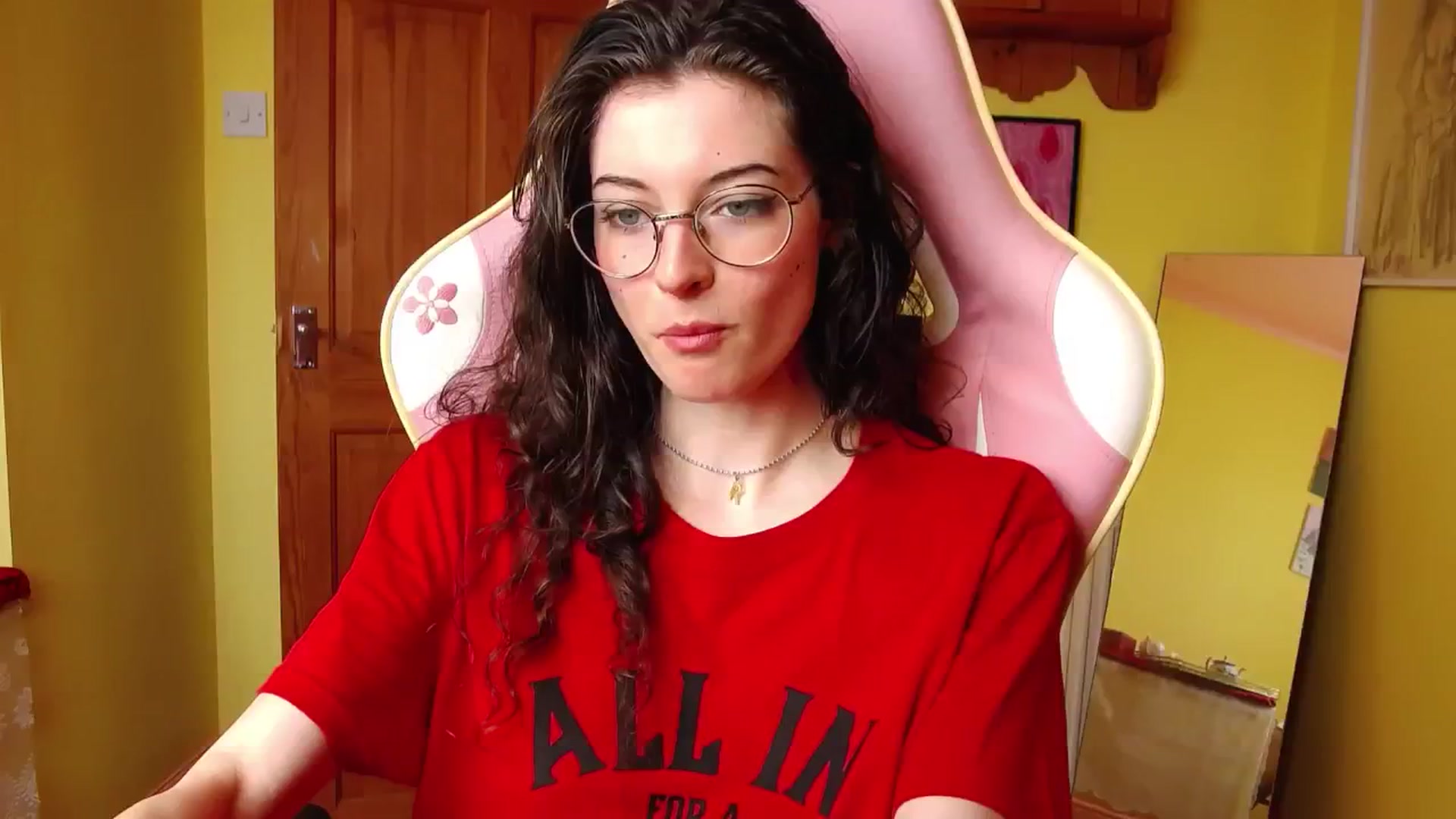 Gallery image thumbnail from viola__'s myfreecams stream on, 07/29/2024, 16:03 image 2 of 20