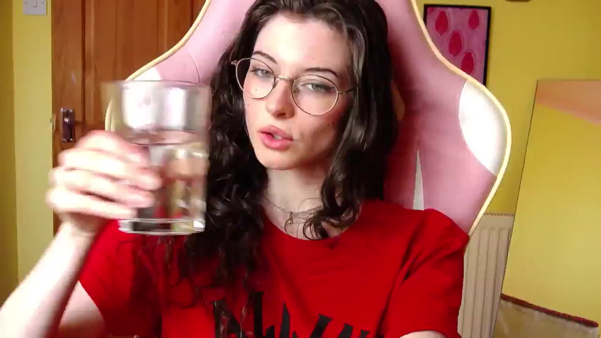 Gallery image thumbnail from viola__'s myfreecams stream on, 07/29/2024, 16:03 image 16 of 20
