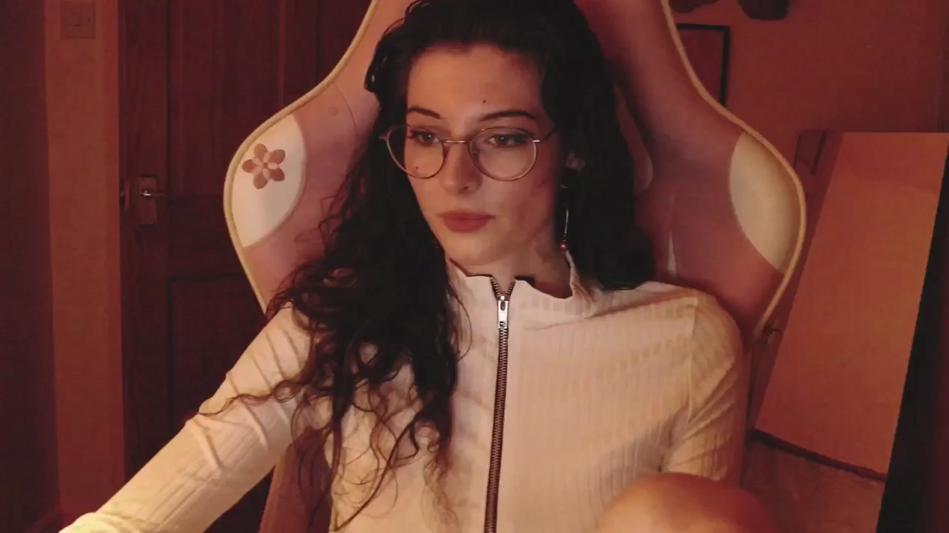Gallery image thumbnail from viola__'s myfreecams stream on, 07/30/2024, 22:56 image 9 of 20