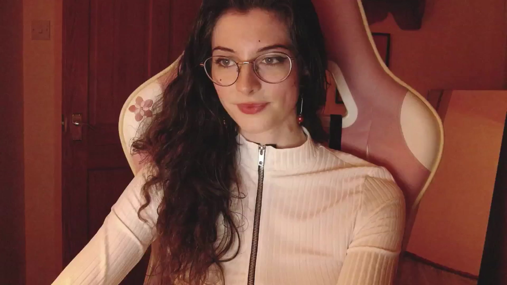Gallery image thumbnail from viola__'s myfreecams stream on, 07/30/2024, 22:56 image 13 of 20