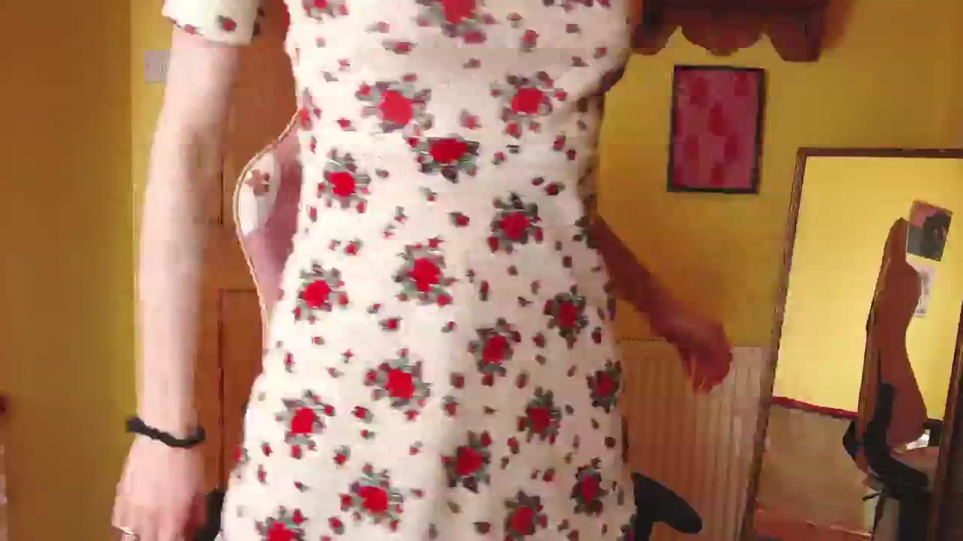 Gallery image thumbnail from viola__'s myfreecams stream on, 08/09/2024, 12:07 image 19 of 20