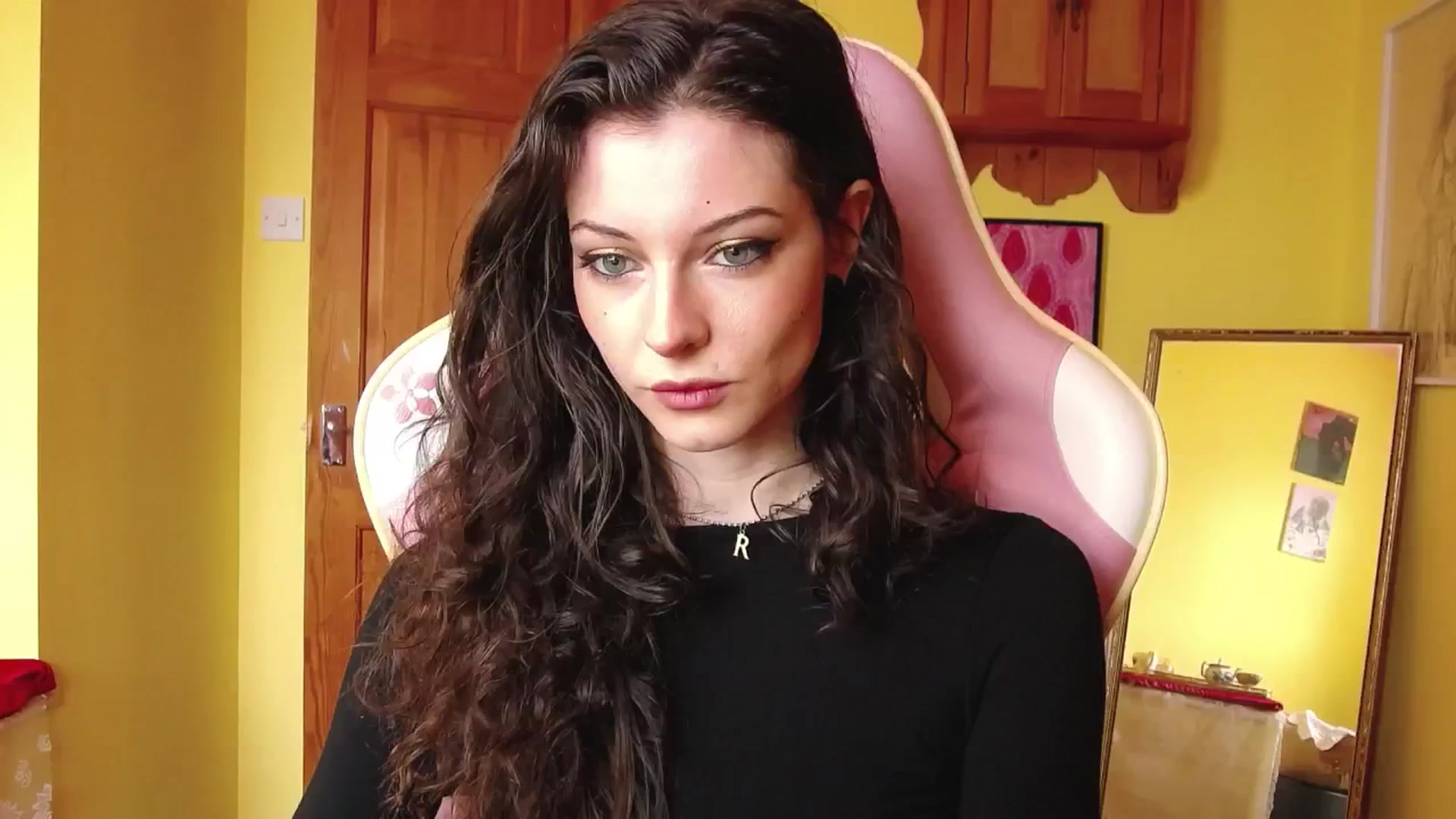 Gallery image thumbnail from viola__'s myfreecams stream on, 08/15/2024, 09:44 image 2 of 20