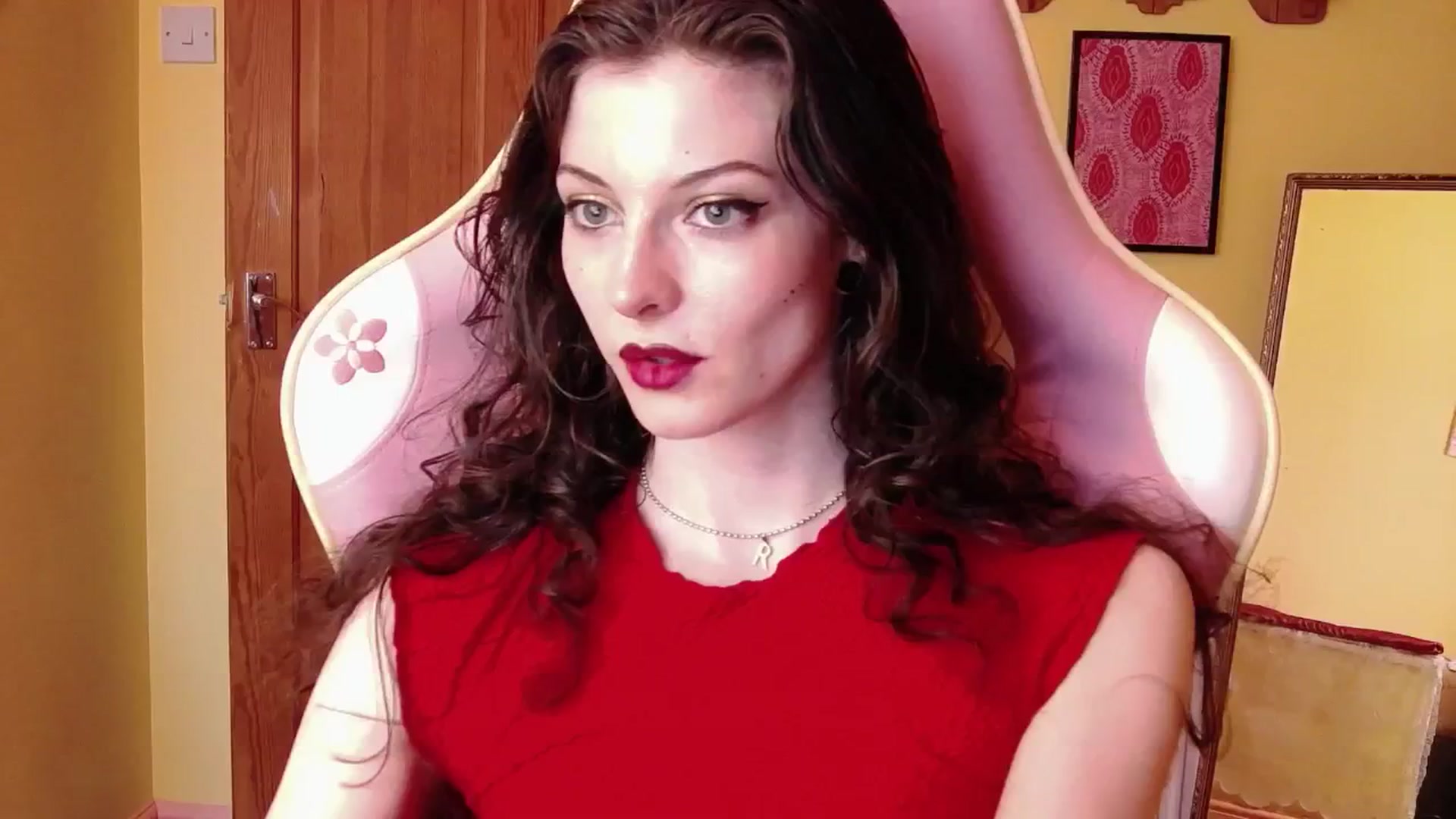Gallery image thumbnail from viola__'s myfreecams stream on, 08/15/2024, 21:00 image 1 of 20