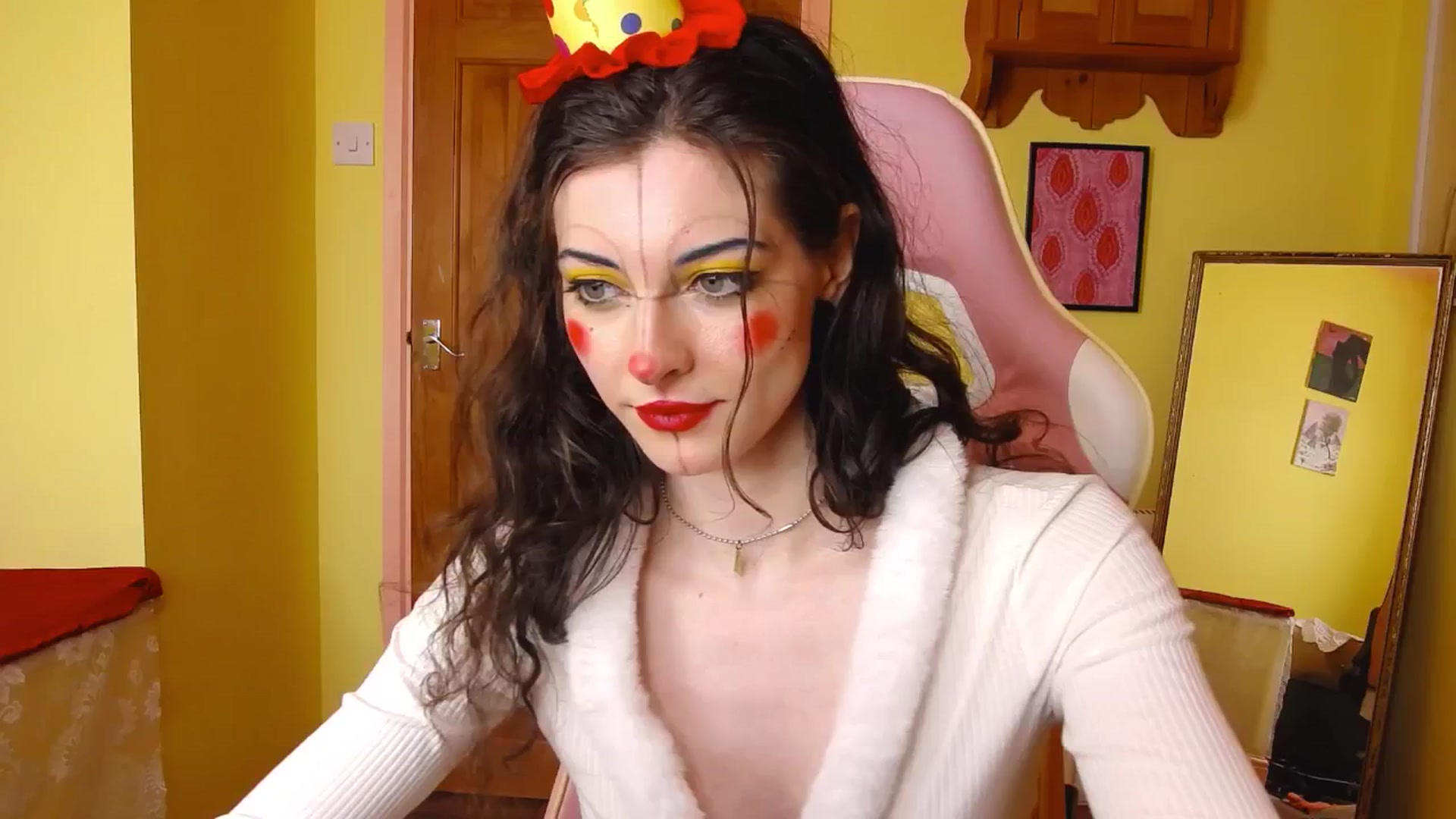 Gallery image thumbnail from viola__'s myfreecams stream on, 08/16/2024, 15:10 image 11 of 20