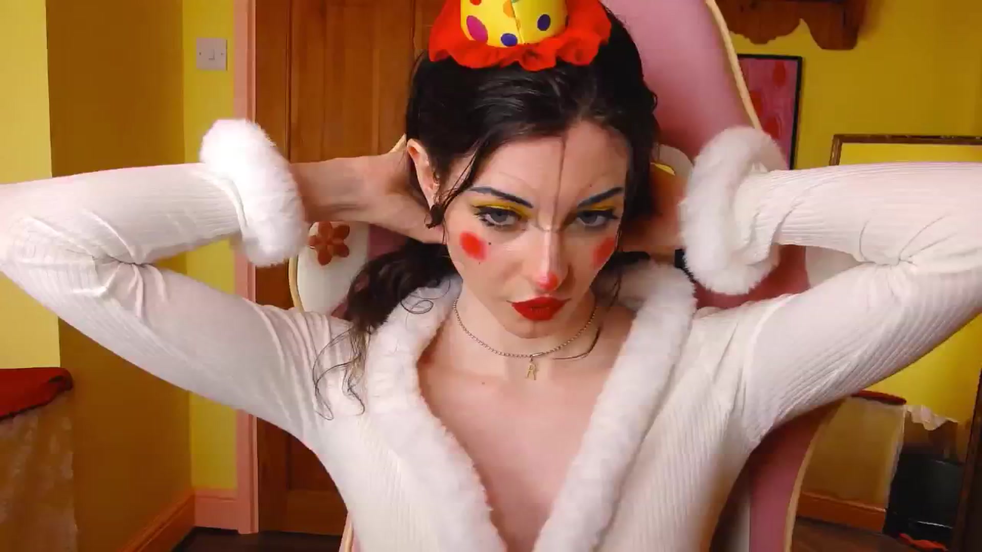Gallery image thumbnail from viola__'s myfreecams stream on, 08/16/2024, 15:10 image 18 of 20