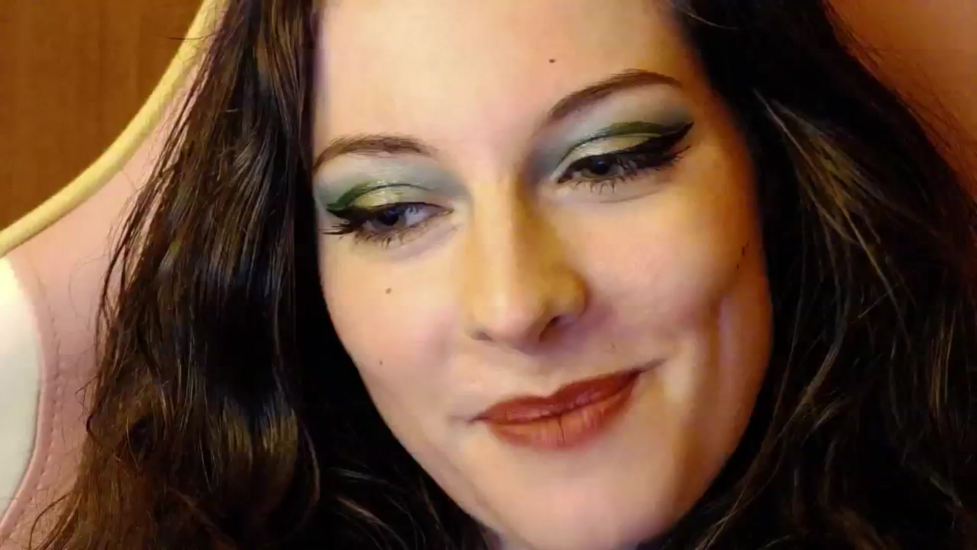 Gallery image thumbnail from viola__'s myfreecams stream on, 08/20/2024, 21:56 image 6 of 20