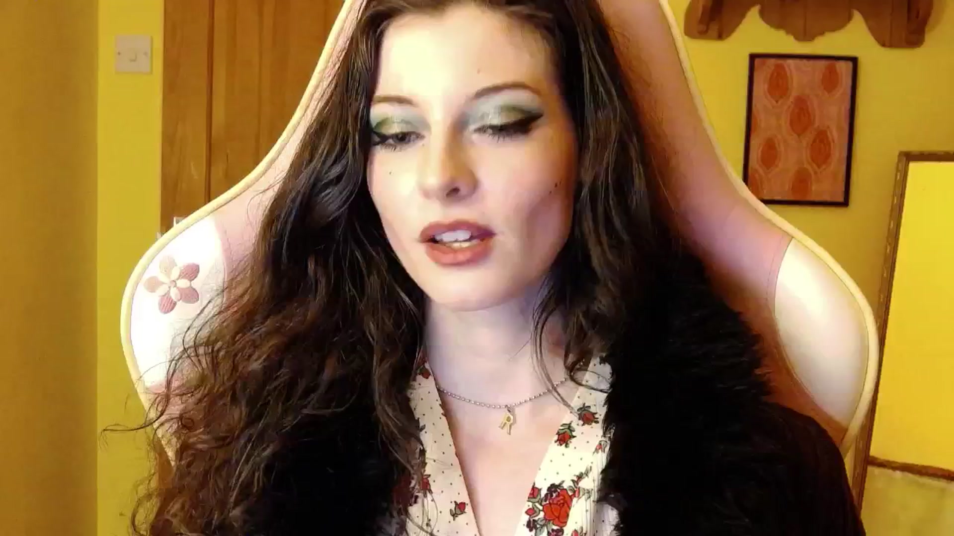 Gallery image thumbnail from viola__'s myfreecams stream on, 08/20/2024, 21:56 image 9 of 20