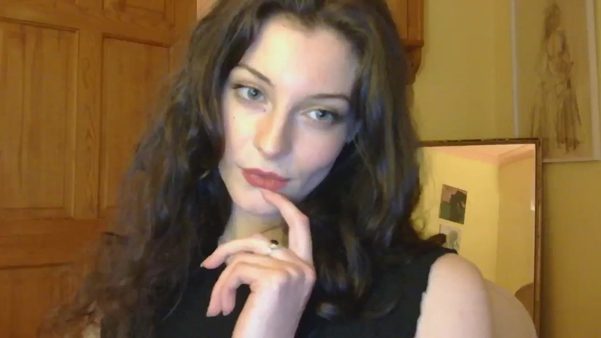 Gallery image thumbnail from viola__'s myfreecams stream on, 08/29/2024, 20:52 image 17 of 20