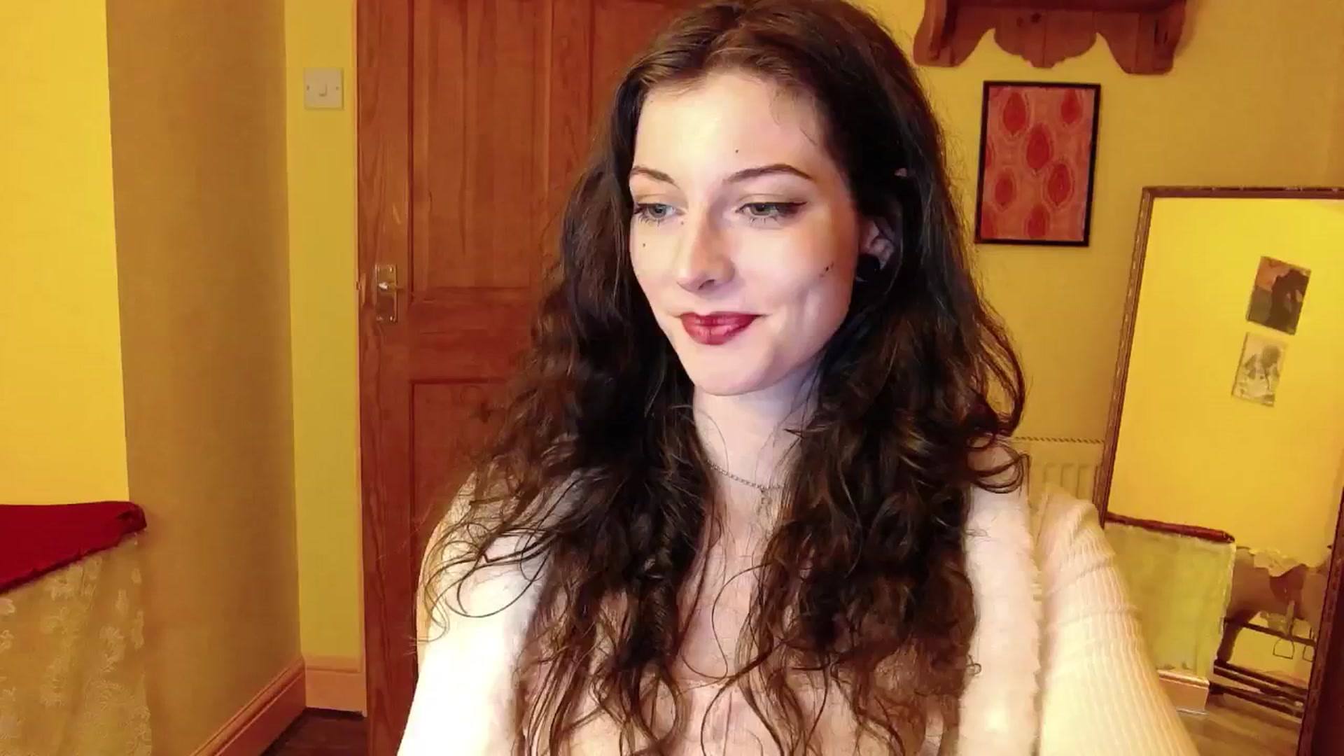 Gallery image thumbnail from viola__'s myfreecams stream on, 09/10/2024, 20:52 image 7 of 20
