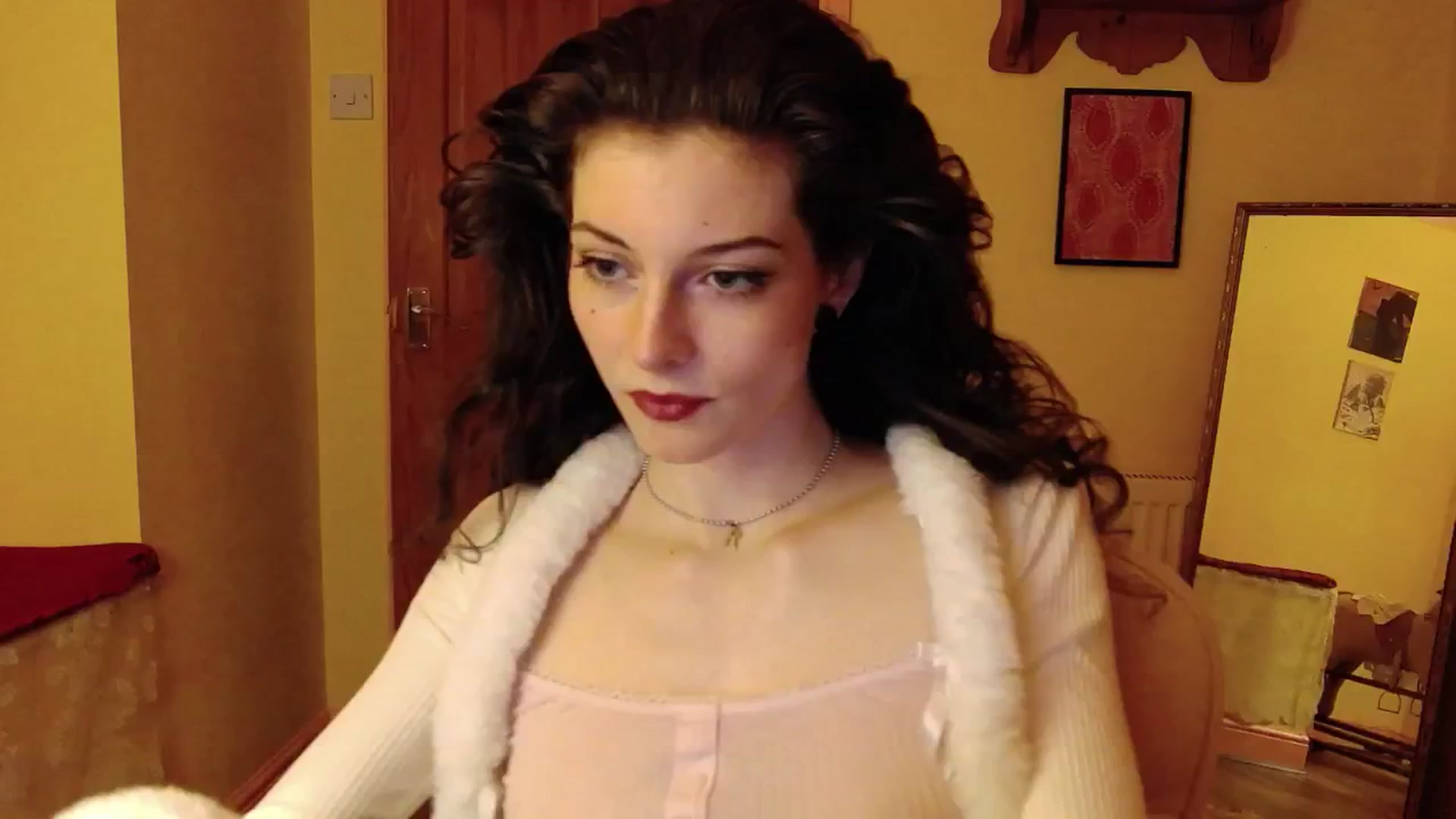 Gallery image thumbnail from viola__'s myfreecams stream on, 09/10/2024, 20:52 image 9 of 20