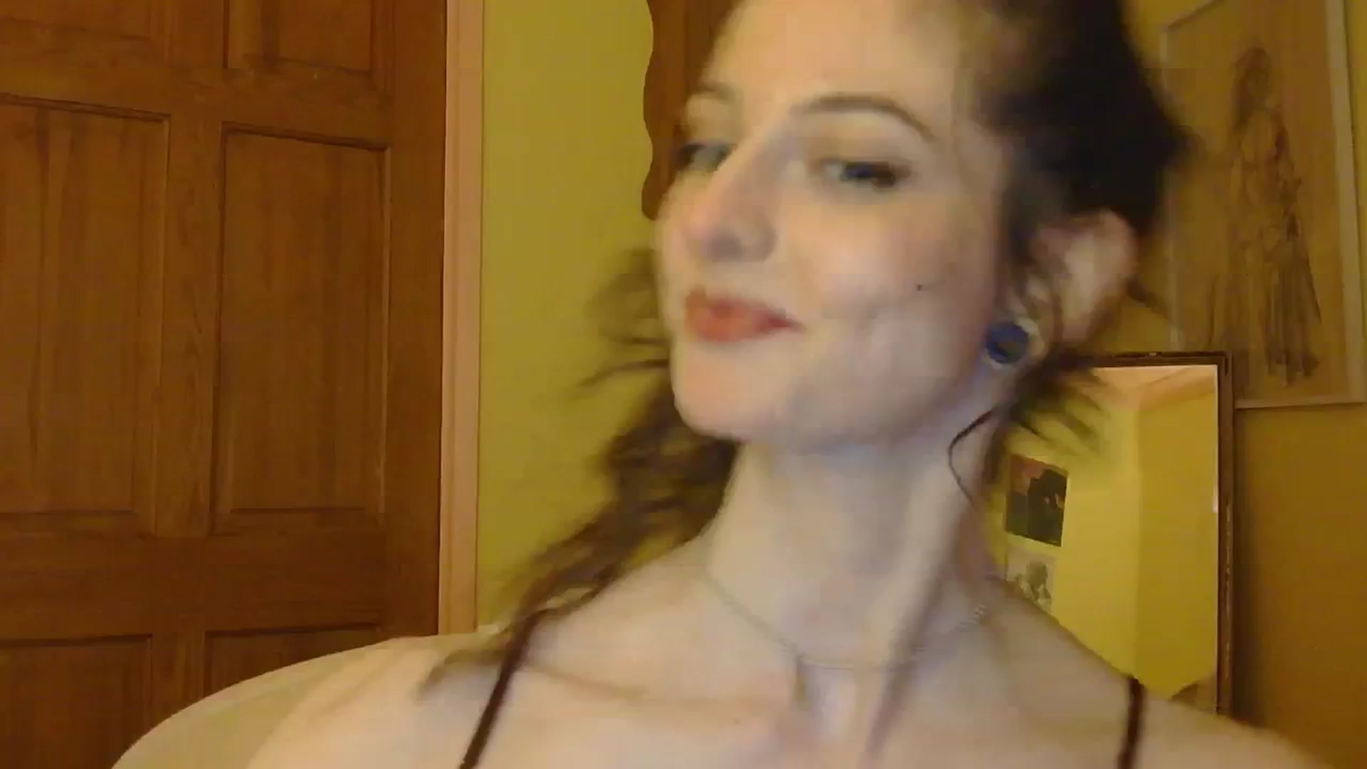 Gallery image thumbnail from viola__'s myfreecams stream on, 09/10/2024, 20:52 image 19 of 20