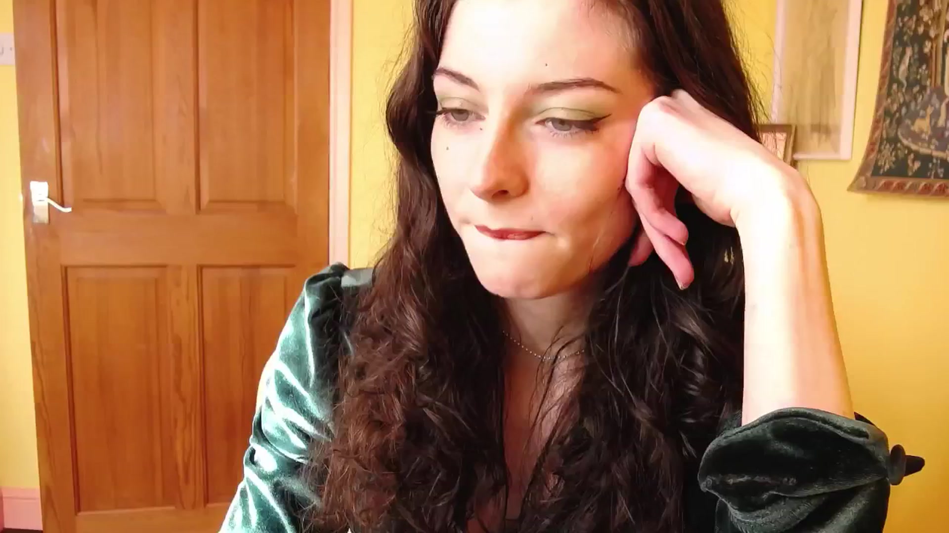 Gallery image thumbnail from viola__'s myfreecams stream on, 09/12/2024, 15:30 image 15 of 20