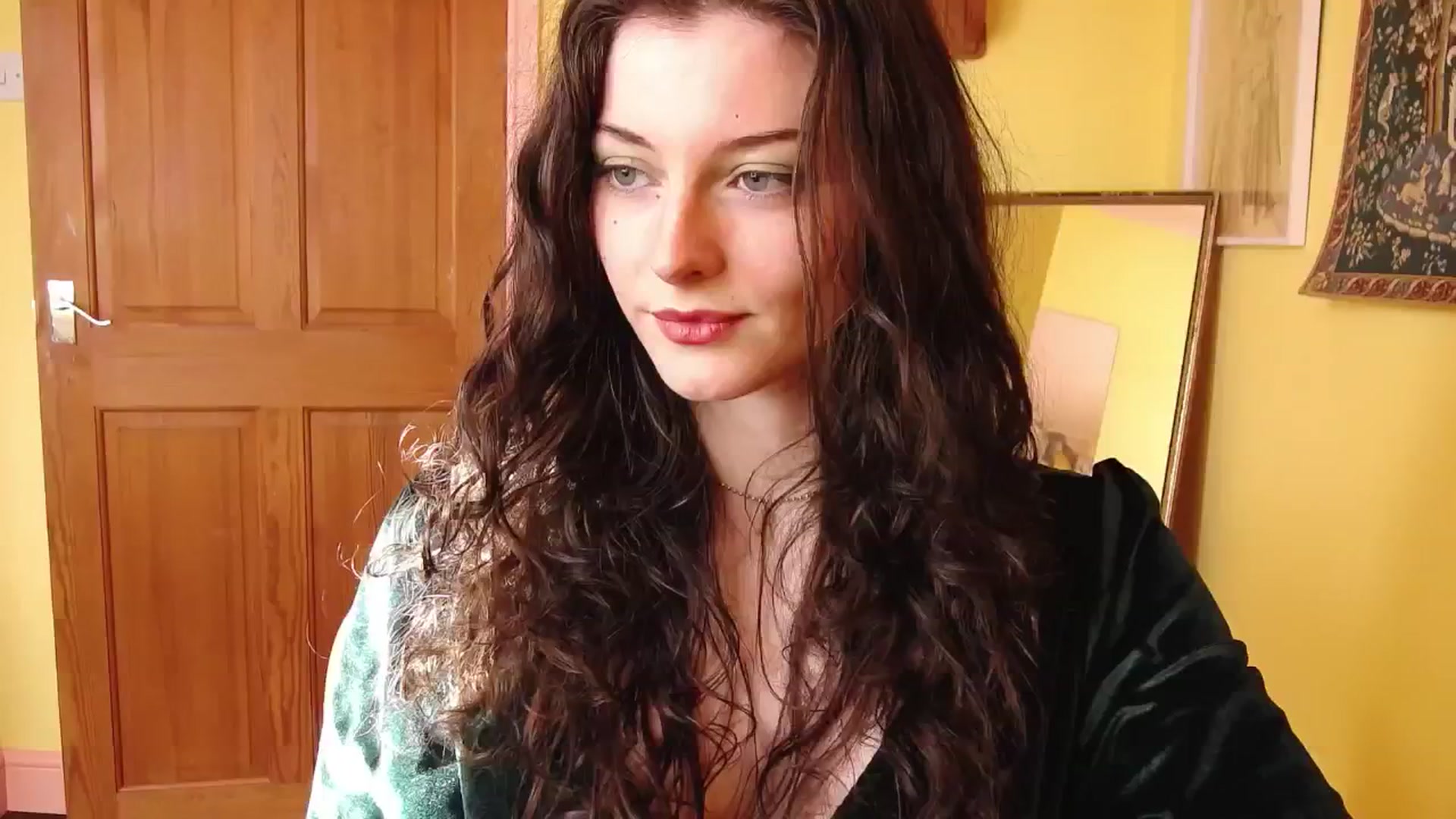 Gallery image thumbnail from viola__'s myfreecams stream on, 09/12/2024, 15:30 image 19 of 20