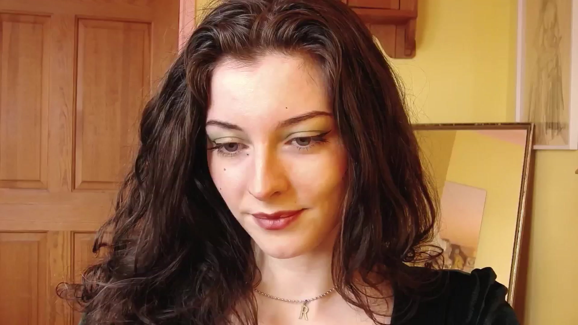 Gallery image thumbnail from viola__'s myfreecams stream on, 09/12/2024, 17:16 image 11 of 20