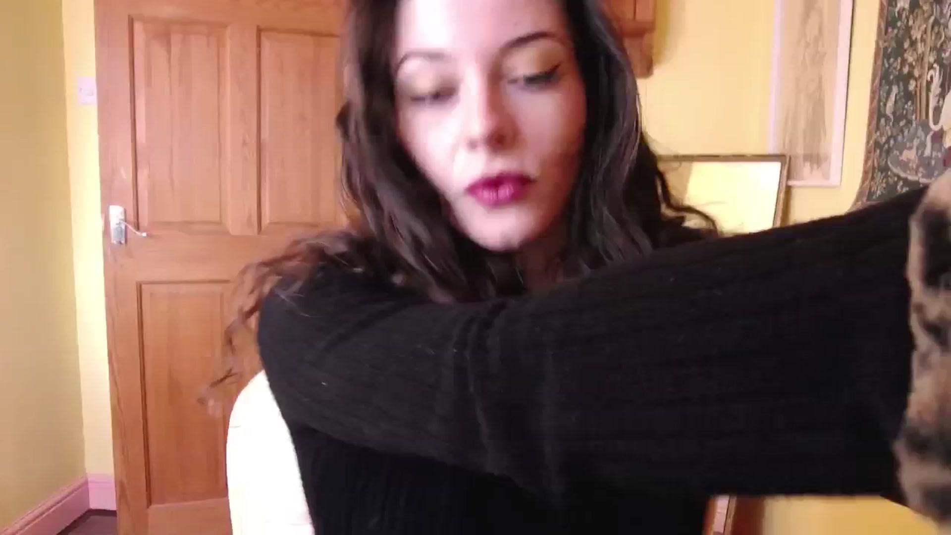 Gallery image thumbnail from viola__'s myfreecams stream on, 09/16/2024, 13:49 image 1 of 20