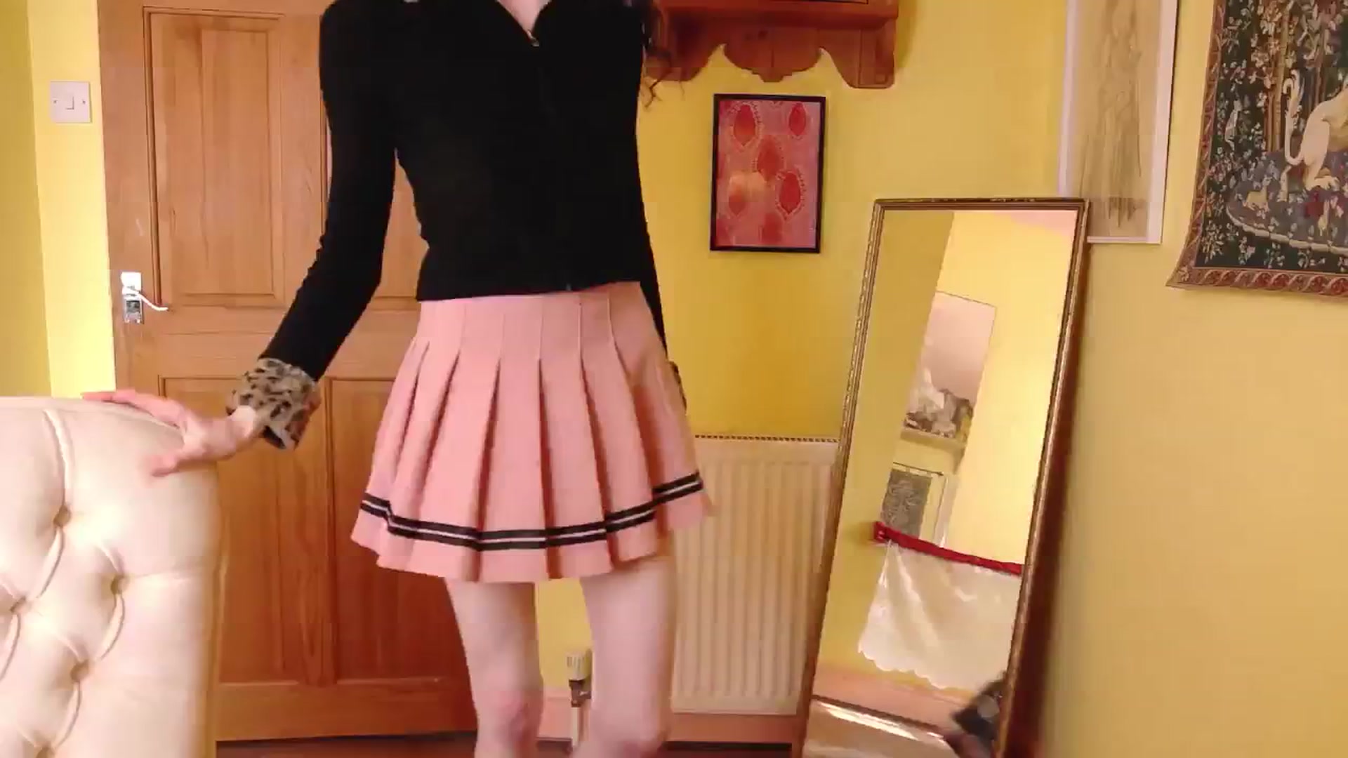 Gallery image thumbnail from viola__'s myfreecams stream on, 09/16/2024, 13:49 image 12 of 20