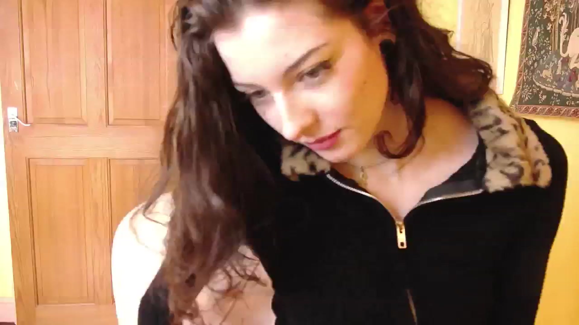 Gallery image thumbnail from viola__'s myfreecams stream on, 09/16/2024, 13:49 image 14 of 20
