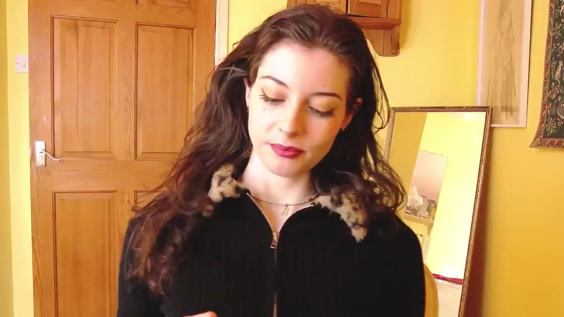 Gallery image thumbnail from viola__'s myfreecams stream on, 09/16/2024, 13:49 image 6 of 20