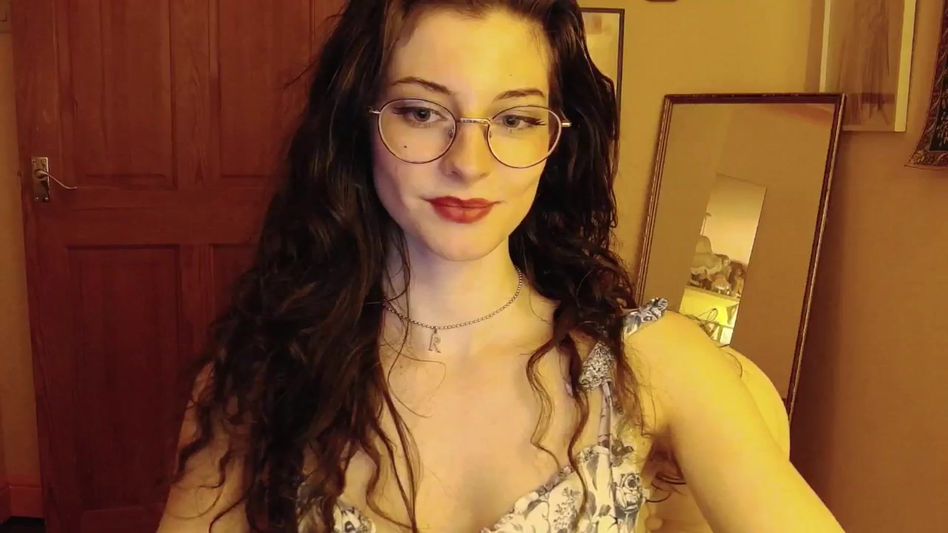 Gallery image thumbnail from viola__'s myfreecams stream on, 09/17/2024, 22:58 image 16 of 20